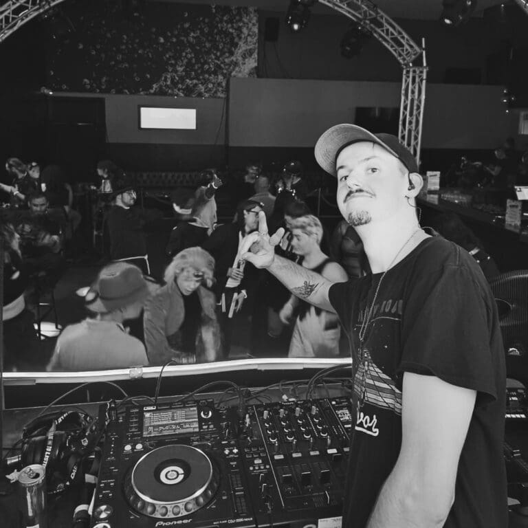 IMG 20240915 215548 383 768x768