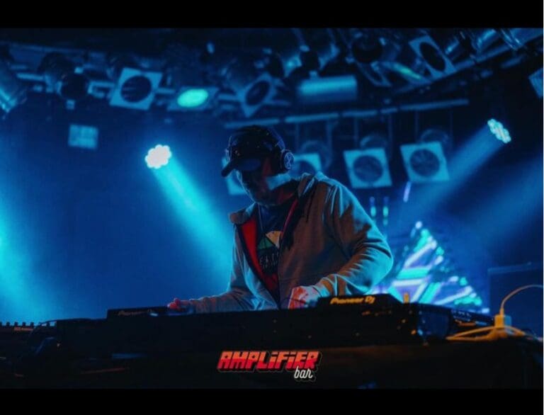 mach2 amplifier bar 768x586