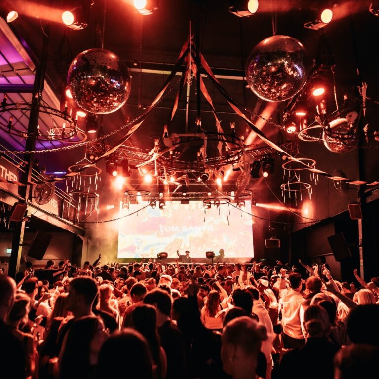 573922588 1374777917926486 2961121560799026114 n 768x768